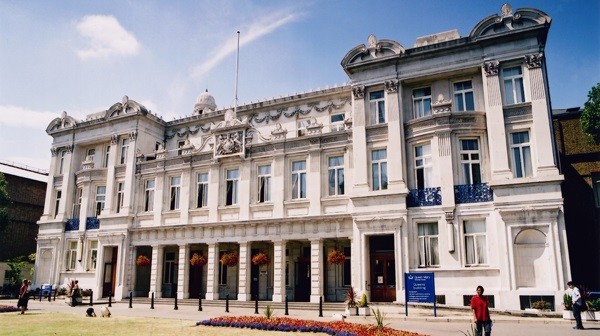 QMUL