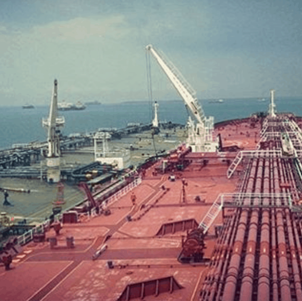 3. Tanker- STS- Loading. Credits to Sokratis Arapis