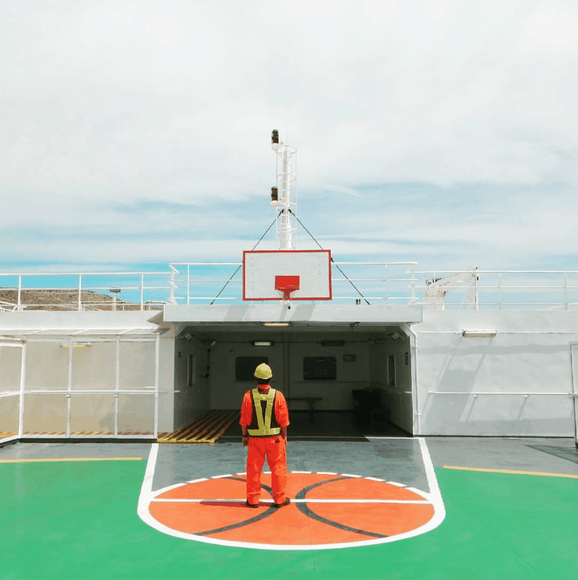 1. Basketball onboard. Credits to dimg73
