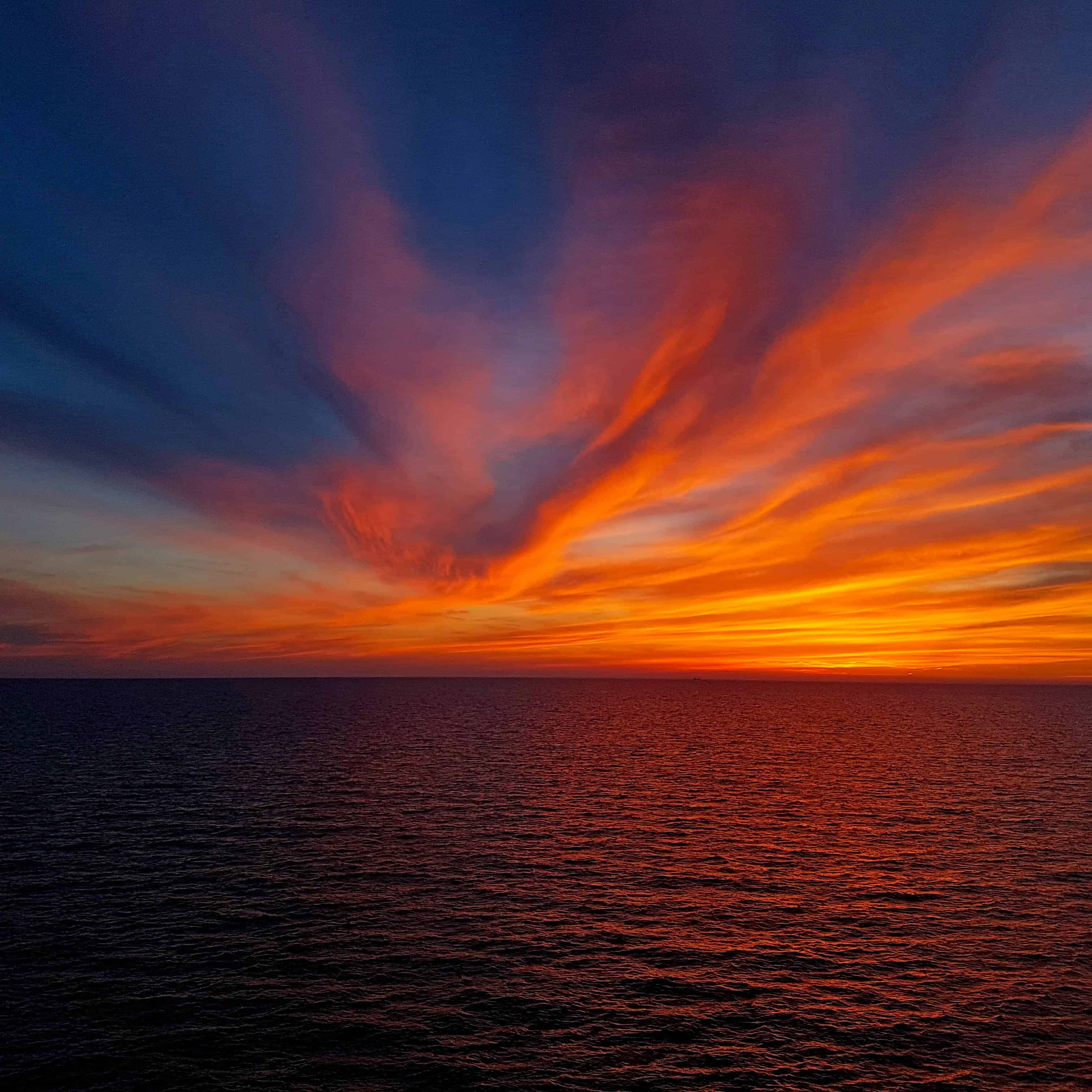 2. Σπύρος Βιλτανιώτης (Calm sea, bloody sky)