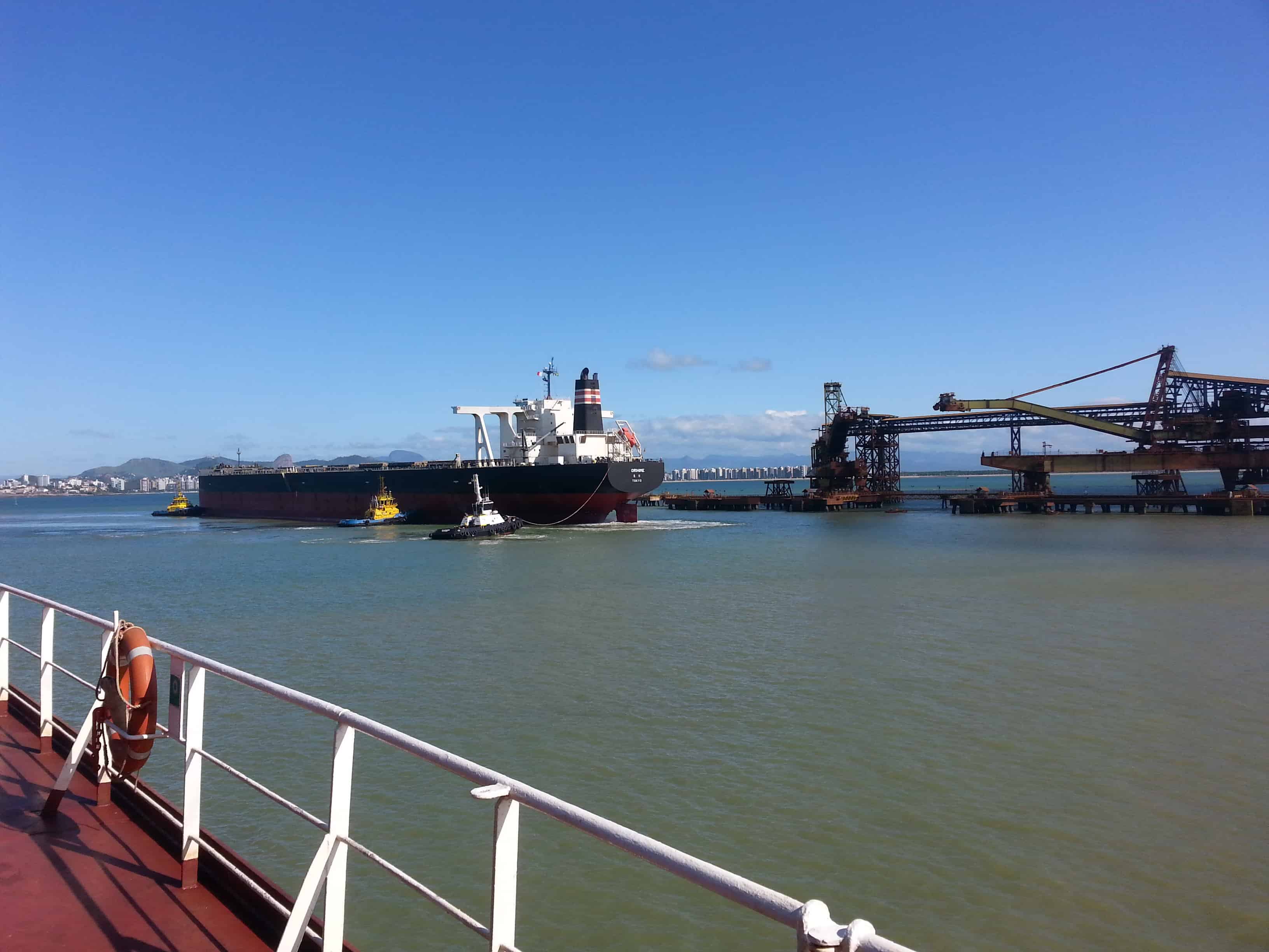 2. Bulk carrier mooring operation. Credits to Baggelis Komitakis