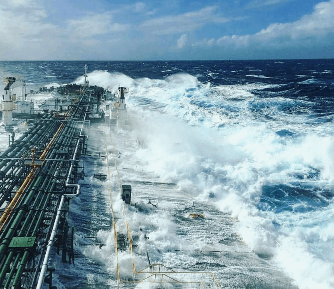 2. Encountering the vicious waves! Credits to Markos Flytzanis