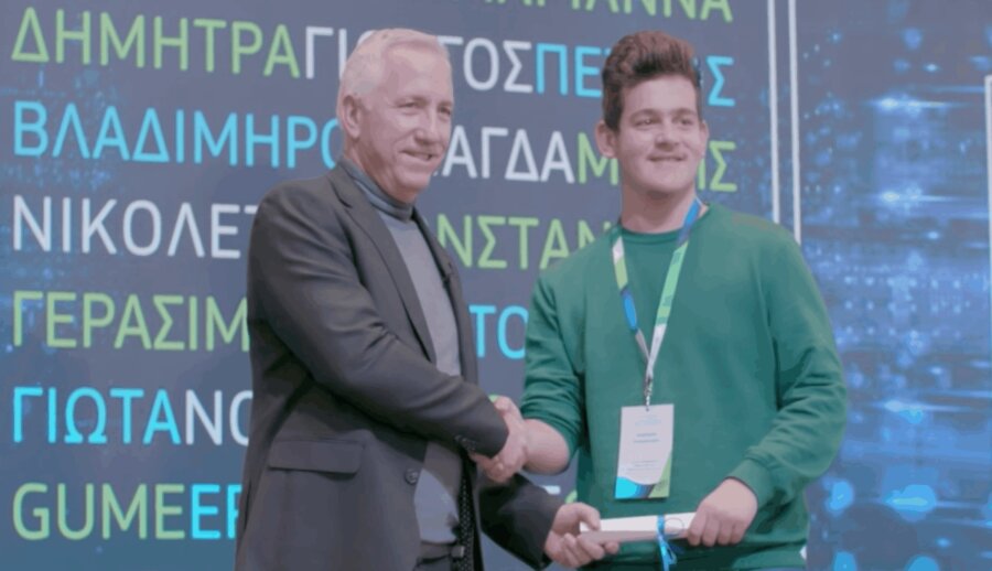 COSMOTE: Νέες υποτροφίες για φοιτητές