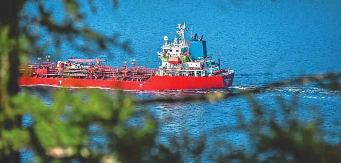 Δύο νέα ναυτιλιακά καύσιμα στη «φαρέτρα» απανθρακοποίησης του ναυτιλιακού κλάδου