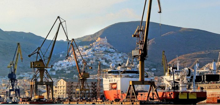 Πέφτουν οι υπογραφές για το Διεθνές Κέντρο Θαλάσσιας Τεχνολογίας & Καινοτομίας