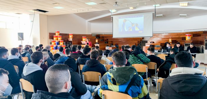 JOTUN Hellas: Οι σπουδαστές της ΑΕΝ Ασπροπύργου ενημερώνονται για τη συντήρηση και βαφή των πλοίων