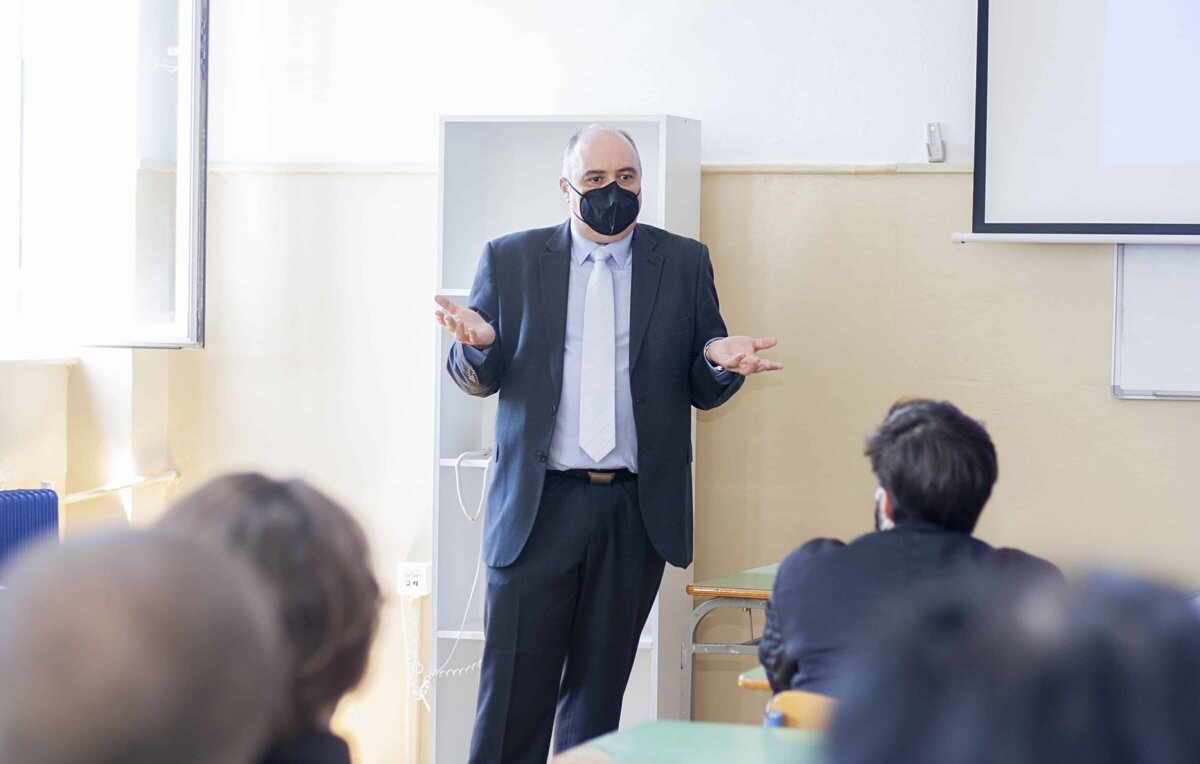 Στιγμιότυπο από το workshop με θέμα «Κυβερνοασφάλεια στη Ναυτιλία: Μελέτες περίπτωσεις και πραγματικοί κίνδυνοι», στο οποίο συμμετείχαν οι κ.κ. Γιώργος Παπαϊωάννου, Μηχανικός Κυβερνοασφάλειας, Nexus Agency και καπτ. Λεωνίδας Κιοπεκτζής, Deputy DPA, Polembros Shipping