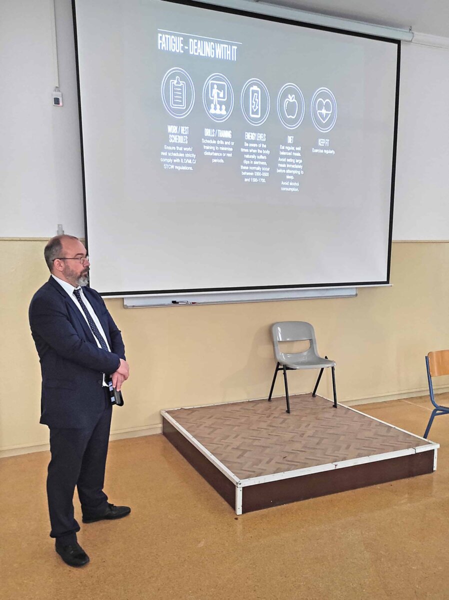 Στιγμιότυπο από το workshop με θέμα «Ανθρώπινος Παράγοντας στη Ναυτιλία», στο οποίο συμμετείχαν οι κ.κ. Κώστας Κατσουλιέρης, Senior Executive (Claims), The North of England P&I Association Limited & Νικόλαος Φαγογένης, Marine Personnel Department, Eastern Mediterranean Maritime Limited