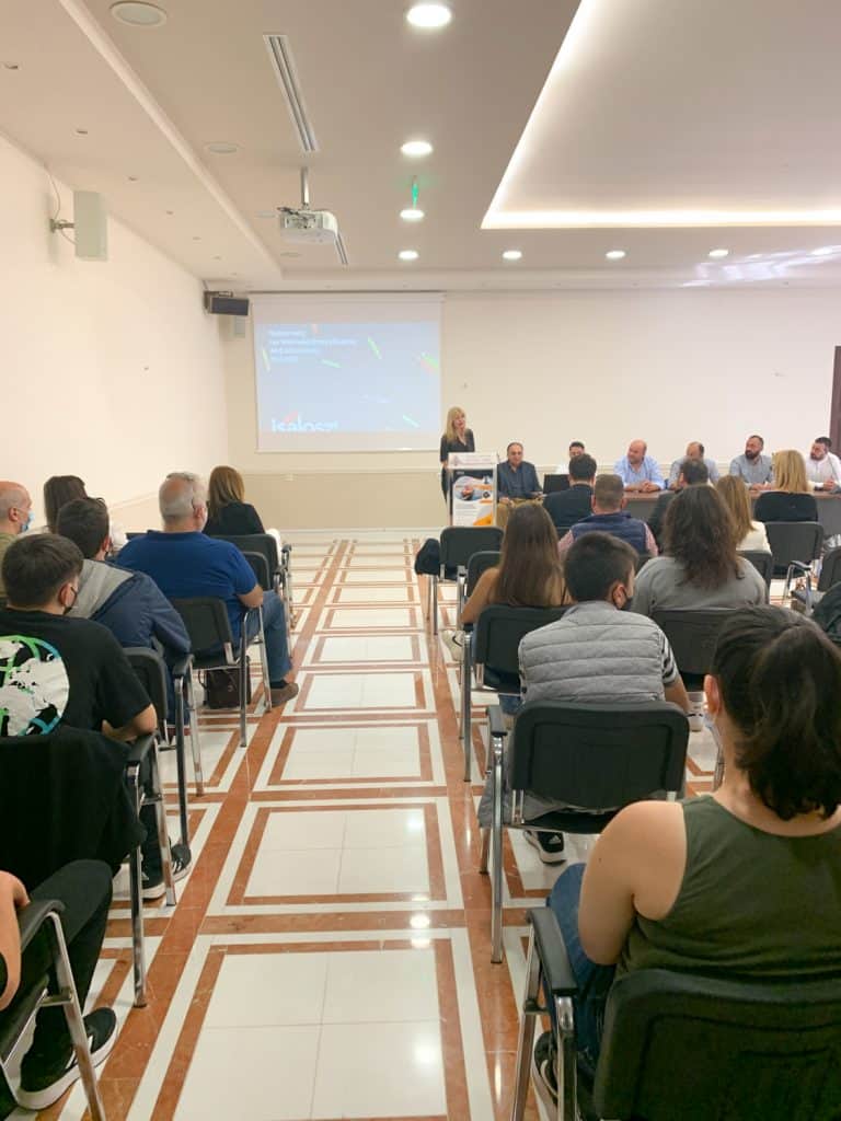 Η κα Ελένη Πλακωτή διευθύντρια Δευτεροβάθμιας Εκπαίδευσης Έβρου
