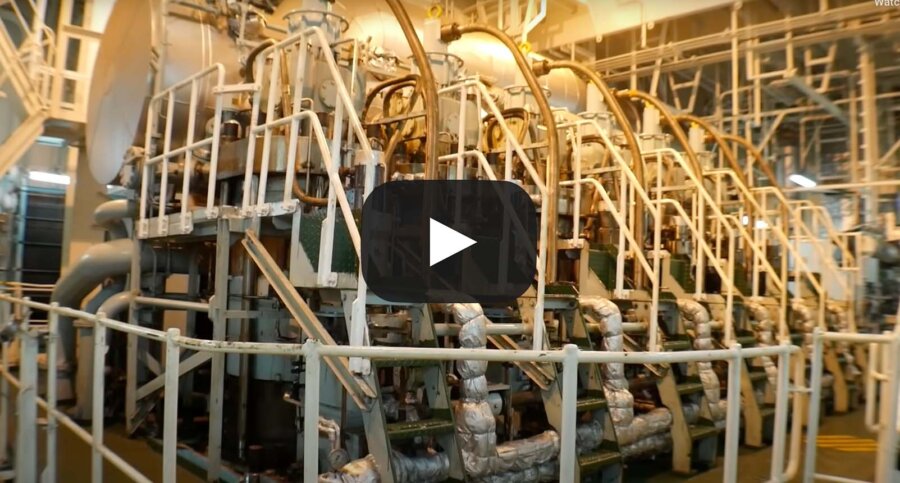 Πως γίνεται η εκκίνηση της κύριας μηχανής ενός πλοίου; (βίντεο)