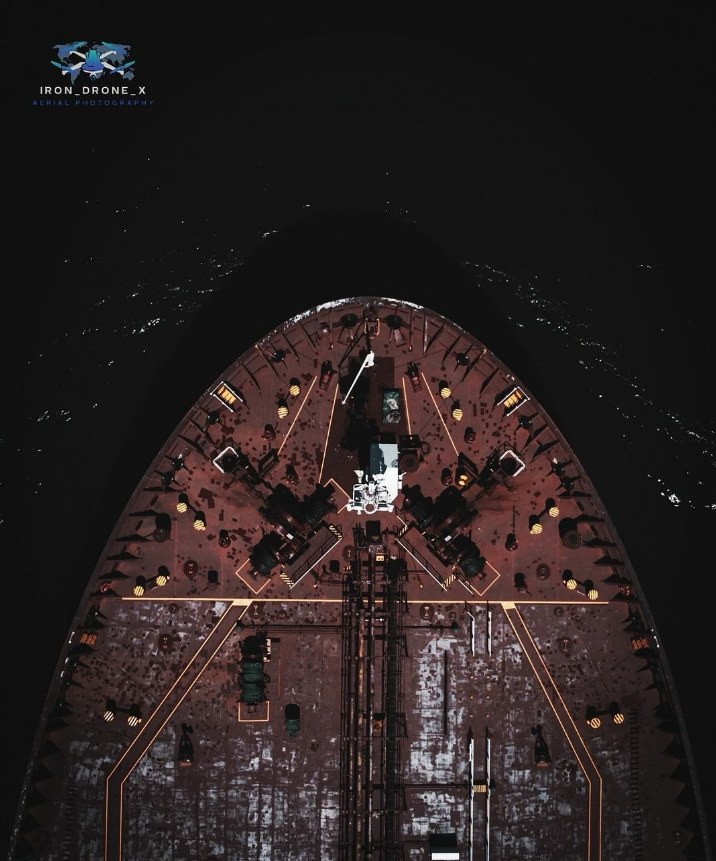 2. Oil Tanker in action... Credits to Iron_drone_X