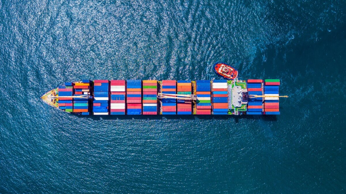 Σύμβαση SOLAS: Όσα αλλάζουν για την πτώση των εμπορευματοκιβωτίων στη θάλασσα