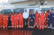 Το πλήρωμα του δεξαμενόπλοιου «Μ/Τ Aquila», της Neda Maritime Agency.